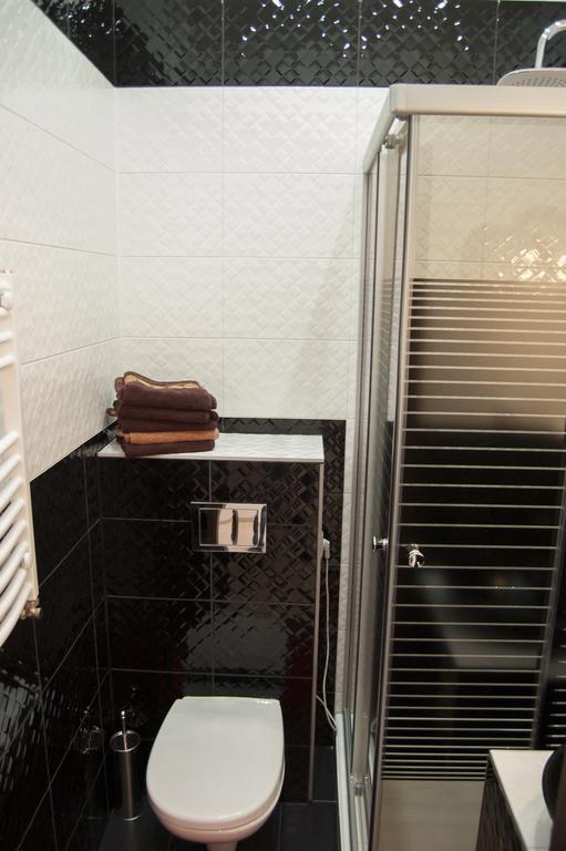 Hostelswidnicka24 *